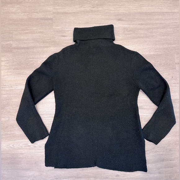 Double Zero soft long split hem funnel neck sweater. Size medium - Picture 1 of 5